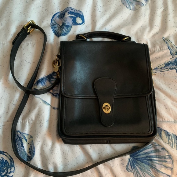 Coach Vintage Black Station Bag - Picture 1 of 12